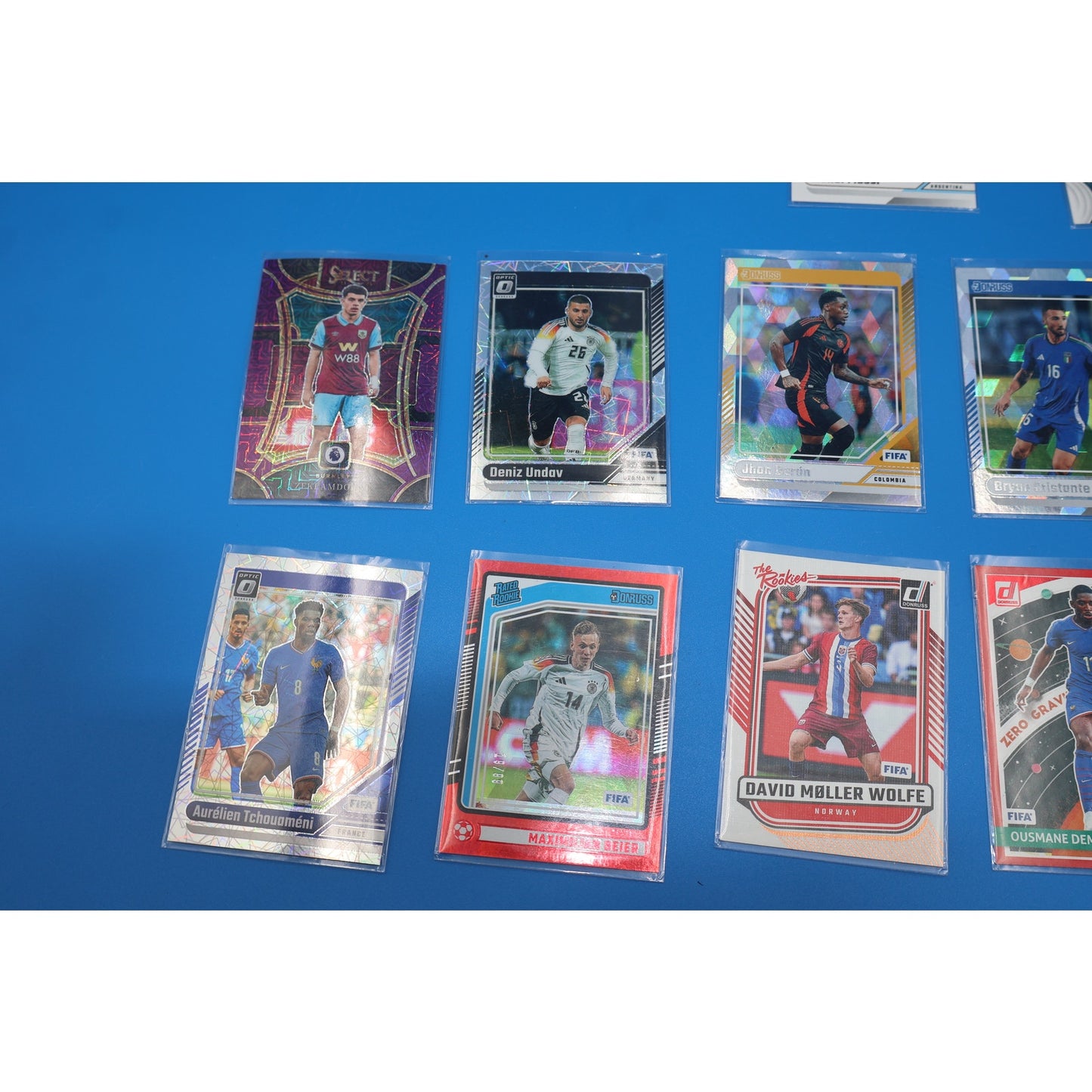 Lot of 29 Panini Soccer Trading Cards (Messi, Cole Palmer)