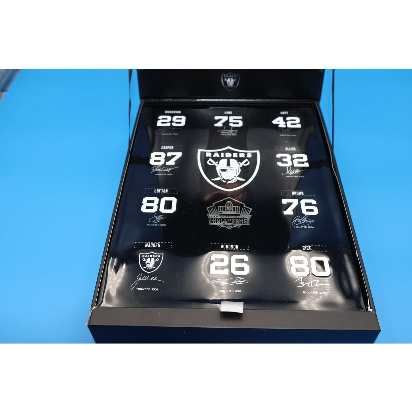 Las Vegas Raiders Allegiant Stadium 2022 Season Ticket Members Gift Box